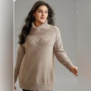 BloomChic Sweater Taupe Cowl Neck Women’s 18-20 NWT Lightweight Geometric